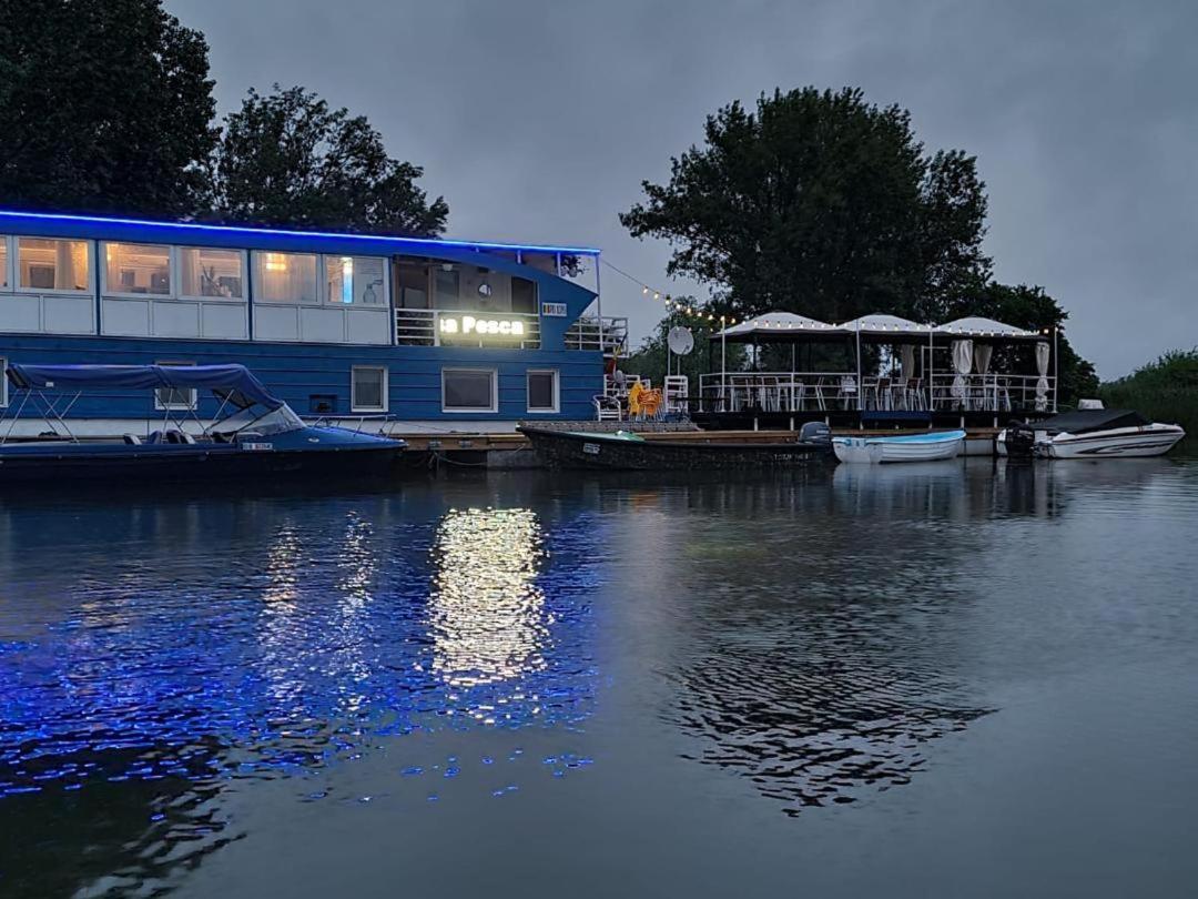 Hotel Plutitor Casa Pescarilor Sulina ซูลีนา ภายนอก รูปภาพ