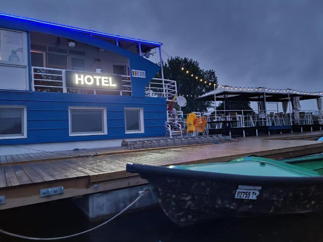 Hotel Plutitor Casa Pescarilor Sulina ซูลีนา ภายนอก รูปภาพ